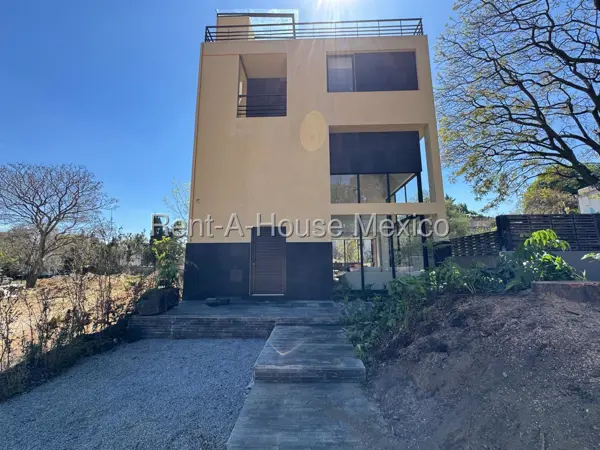 Casa en Venta en Fuentes Brotantes, Tlalpan NC 26-2109 — foto 1 de 31