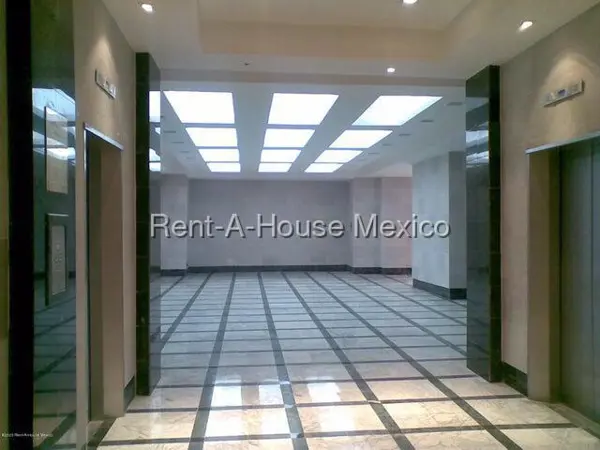 Local Comercial en Renta en Centro 27-737 — foto 1 de 12