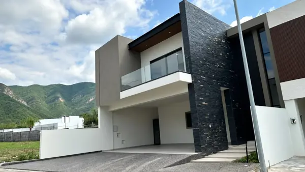 Casa en venta en Almendros de Laderas, Monterrey — foto 2 de 53