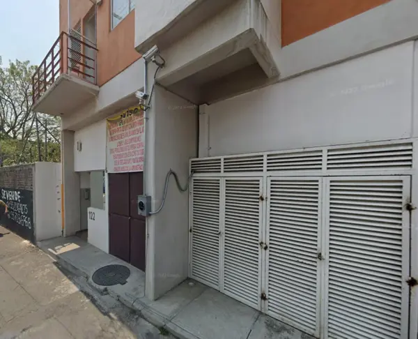 Departamento en remate hipotecario con 2 recámaras y balcón en Tlalpan, Ciudad de México MM8011 — foto 1 de 9