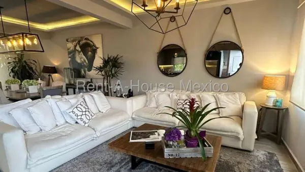 Casa en Venta en Bosque Esmeralda 26-2513. — foto 1 de 13