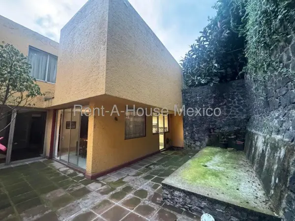 Casa en venta en Heroes De La Revolución, Naucalpan de Juárez 26-900 FM — foto 1 de 37