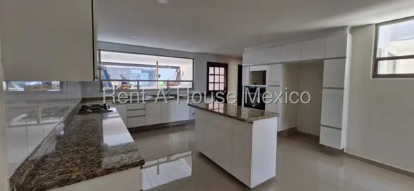 Casa en Venta en Lomas Verdes, Naucalpan de Juarez CR 26-262. — foto 1 de 41