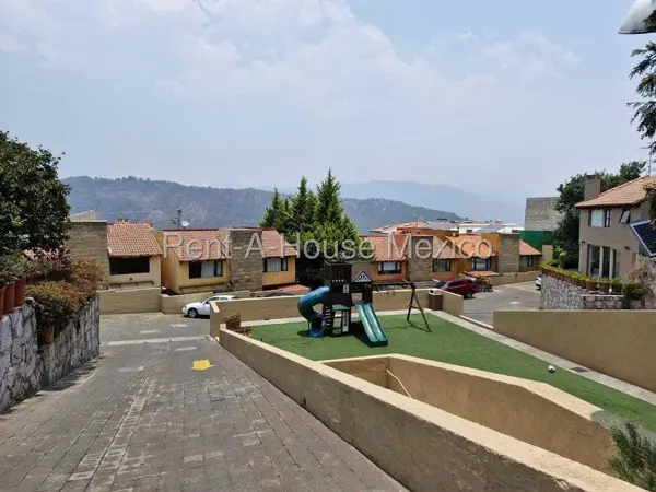 Casa en Venta en Cuajimalpa, Cuajimalpa de Morelos RG 26-2574 — foto 1 de 27