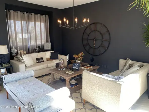 Casa en venta en Llano Grande, Metepec — foto 1 de 15