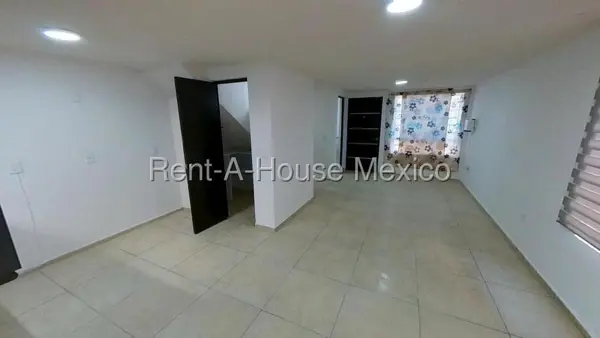 Casa en venta en Lomas de Tecamac, Tecámac — foto 1 de 14