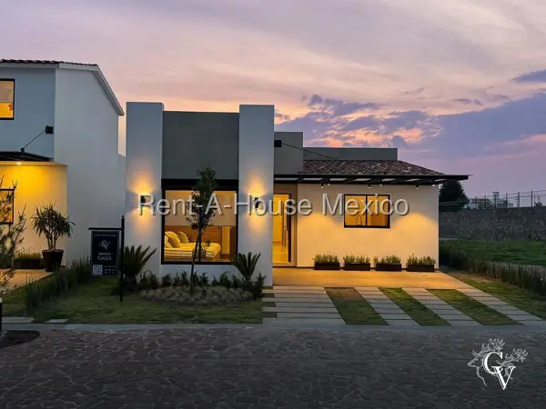 Casa en venta en Llano Grande, Metepec — foto 2 de 27