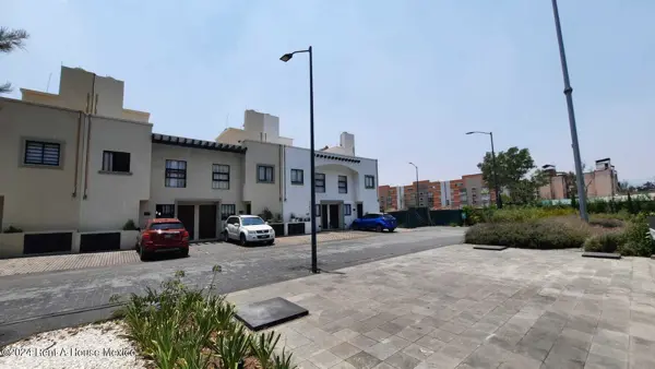Casa en Venta en Col. Miguel Hidalgo, Tláhuac AF 26-3297 — foto 1 de 19