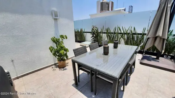 Casa en venta en Miguel Hidalgo, Tláhuac — foto 2 de 33