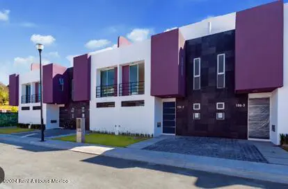 Casa en Venta en Zinacantepec, San Miguel Zinacantepec AM. 26-2024 — foto 1 de 21