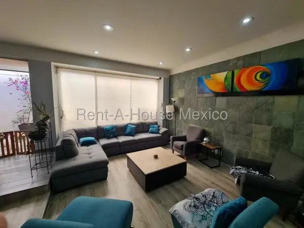 Casa en Venta en Hacienda de las Palmas, Huixquilucan CR 26-1454. — foto 1 de 18