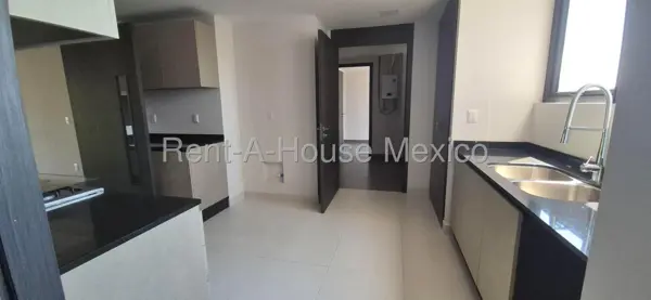 Departamento en Renta en Bosque Real 26-2255. — foto 1 de 25