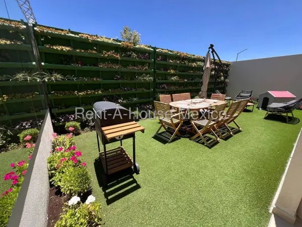 Casa en Venta en San Bartolo Cuautlalpan 27-136. — foto 1 de 15