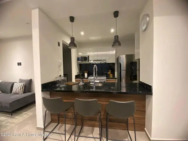 Casa en Venta en Cuajimalpa, Cuajimalpa de Morelos JL 25-385. — foto 1 de 27