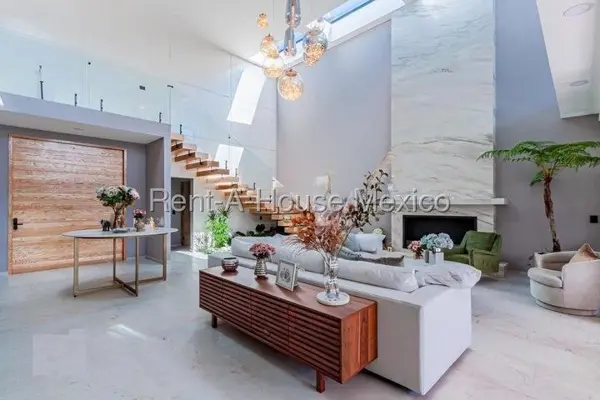 Casa en Venta en Ahuatlan, Cuernavaca JL 27-650. — foto 1 de 20