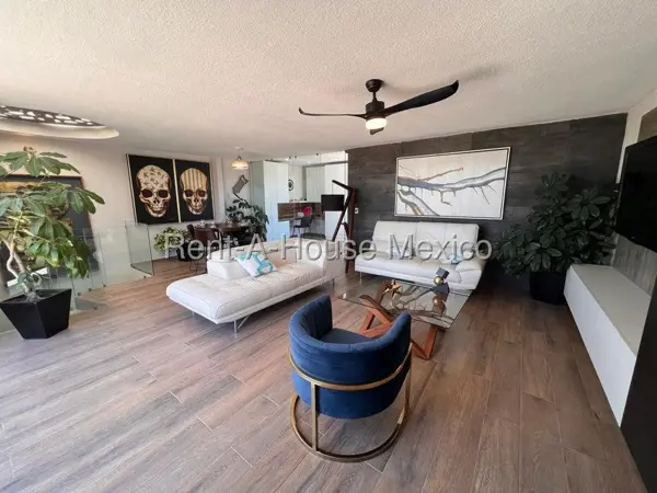 Casa en Venta en San Bartolo Cuautlalpan 27-618. — foto 1 de 25