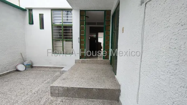 Casa en Venta en Av Santa Ana EOD 27-1009 — foto 1 de 27