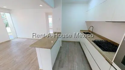 Casa en Venta en Atizapan de Zaragoza , Lago Esmeralda GIS 27-392. — foto 1 de 15
