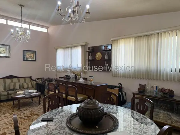 Casa en Venta en Venustiano Carranza , Federal GIS 27-1197. — foto 1 de 25