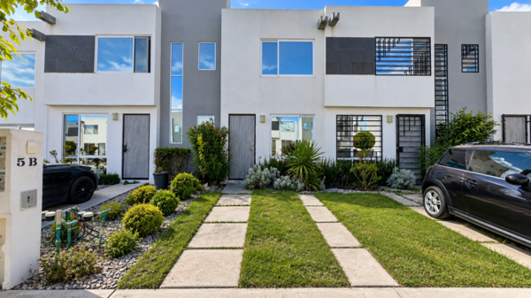 Casa de 3 recámaras en Galaxia La Calera, Puebla — foto 1 de 31