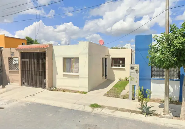 Acogedora casa en venta en Los Pilares, Salinas Victoria — foto 1 de 7