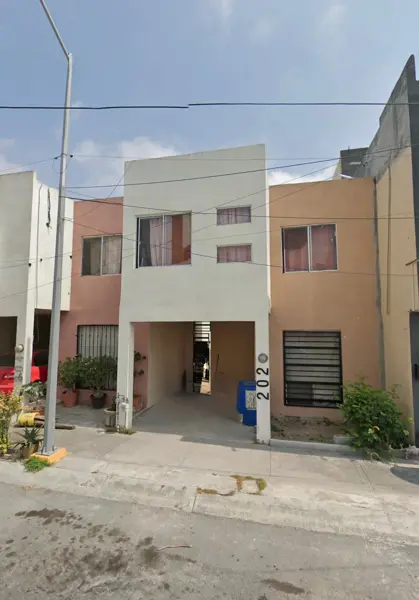 Casa en Venta en Renaceres, Apodaca: Oportunidad Única — foto 1 de 9