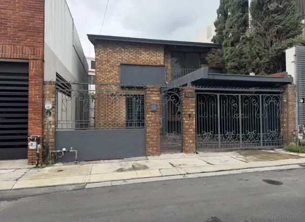 Casa Renta Colinas San Jeronimo Monterrey — foto 1 de 26