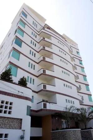 Renta Departamento Amueblado Torre Althea las Torres en Monterrey — foto 1 de 11