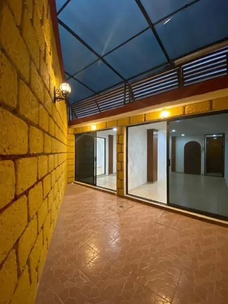 Oficina en Renta de 90 m² con Patio y Acabados de Lujo en Portales, Benito Juárez — foto 1 de 12