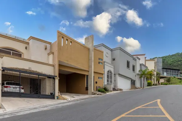 Casa en venta en Dinastía, Monterrey — foto 3 de 54