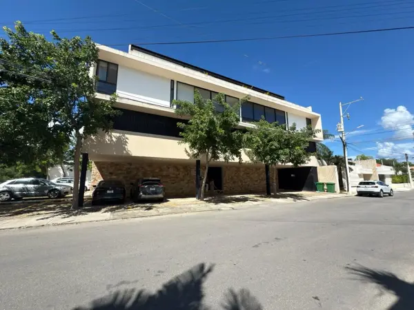 Departamento en Venta y Renta en Montebello, Mérida - Oportunidad en Zona Privilegiada — foto 1 de 9