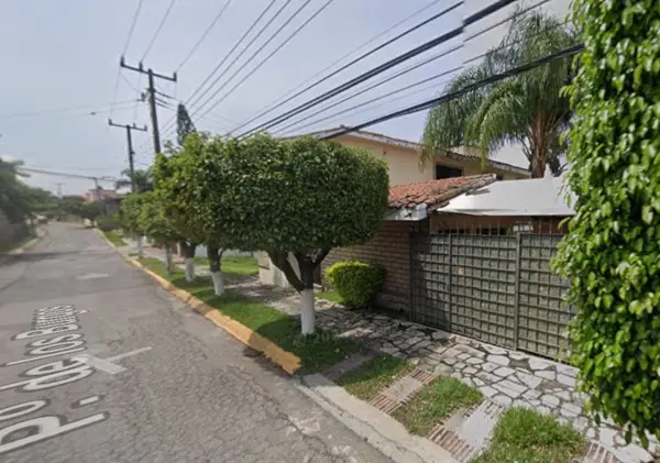 Casa en Venta en Paseo de los Burgos — foto 1 de 14