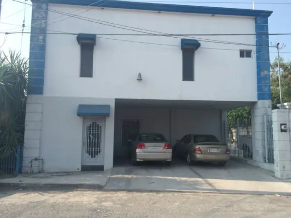 Renta de Oficinas en el Centro de San Nicolas — foto 1 de 7