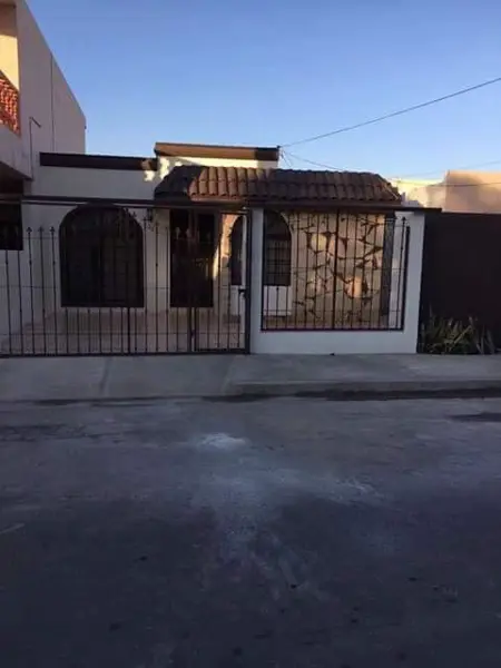 Renta Casa en Arboledas de San Jorge en San Nicolas de los Garza — foto 1 de 11