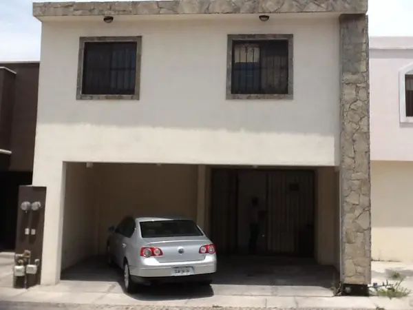 Casa en renta en Las Lomas, García — foto 2 de 10