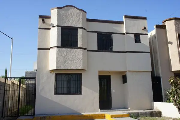 Casa en Renta en Valle Torremolinos a 5 Min. de Citadel — foto 1 de 10