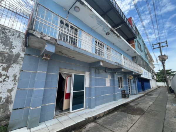 Edificio en Tuxtepec Centro, San Juan Bautista Tuxtepec, Oaxaca — foto 1 de 5