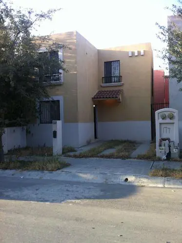 Casa Mitras Poniente — foto 1 de 3