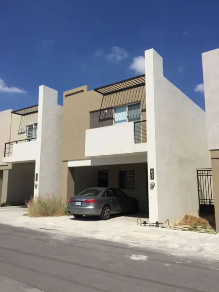 Casa en Renta en Almeria Iv Zona Aeropuerto en Apodaca — foto 1 de 9