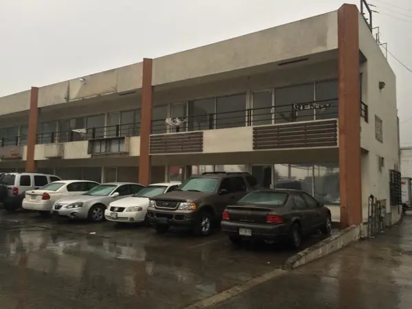 Renta Local en Plaza Comercial en Colonia del Norte — foto 1 de 4