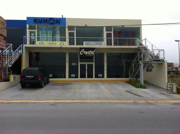 renta de locales comerciales puerta de hierro — foto 1 de 3