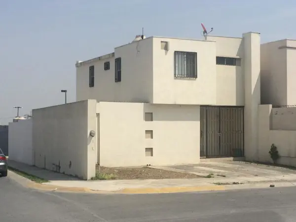 Casa en Venta las Lomas Sector Jardin en Garcia — foto 1 de 12