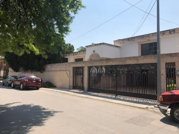 Casa en Venta Contry 1 Er Sector Monterrey — foto 1 de 8