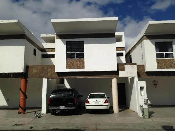 Casa en Renta Centrika Crisoles — foto 1 de 9