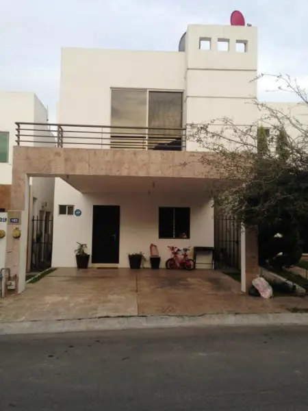 casa en venta en Cumbres Renacimiento segundo sector. — foto 1 de 9