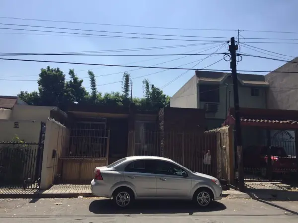 Casa en Venta en Colonia Lomas del Roble — foto 1 de 8