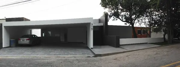 Hermosa Residencia en Colonia Bosques de San Angel Sector Palmillas — foto 1 de 16