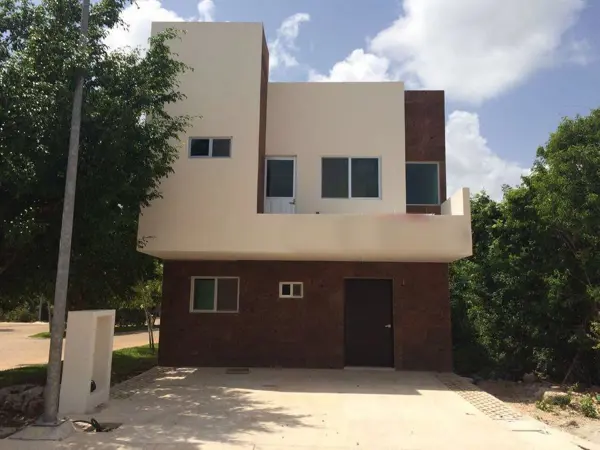 Venta Casa en Cancun Residencial Arbolada — foto 1 de 10