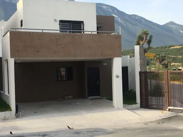 Casa en Renta en Cumbres del Sol — foto 1 de 13