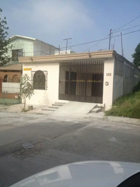 Casa en Venta Col. Rosita — foto 1 de 9